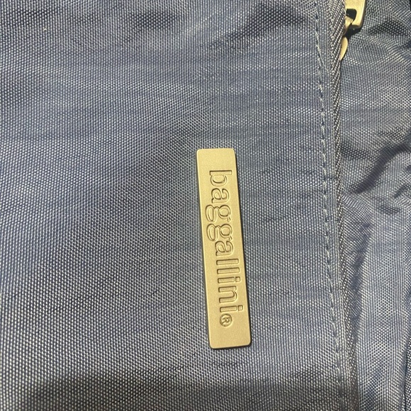 Baggallini Light Blue Shoulder Bag - Picture 2 of 8